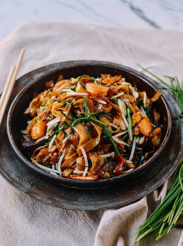 Char Kway Teow Malaysian Stir-fried Rice Noodles, by geagle.miooashdv.tk