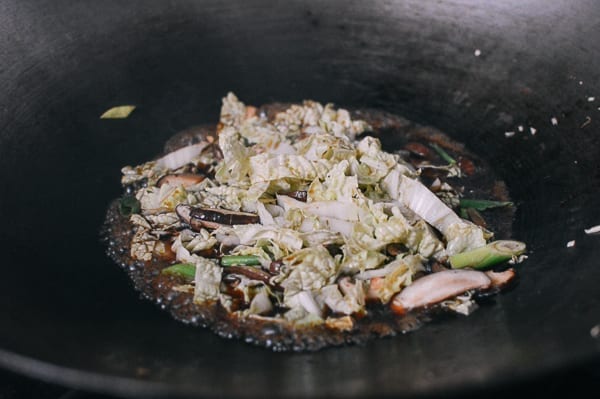 Saucy Beef Chow Ho Fun Noodles, by geagle.miooashdv.tk