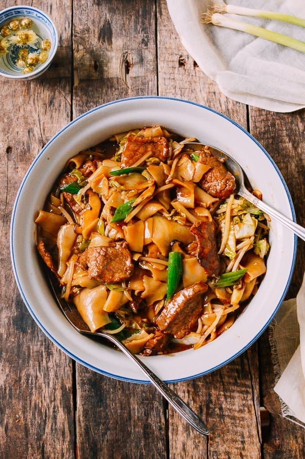 Saucy Beef Chow Ho Fun Noodles, by geagle.miooashdv.tk