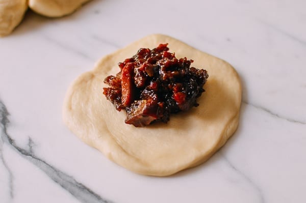 Chinese Pineapple Buns with Roast Pork Filling, by geagle.miooashdv.tk