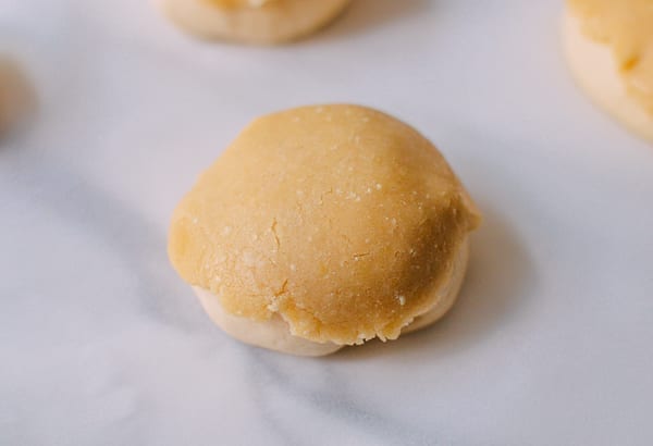 Chinese Pineapple Buns with Roast Pork Filling, by geagle.miooashdv.tk