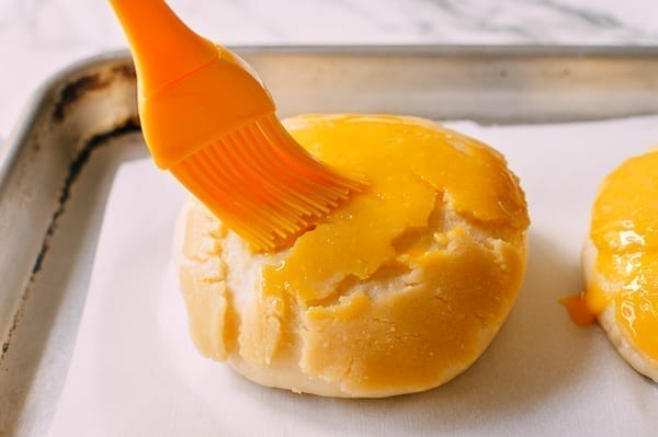 Chinese Pineapple Buns with Roast Pork Filling, by geagle.miooashdv.tk