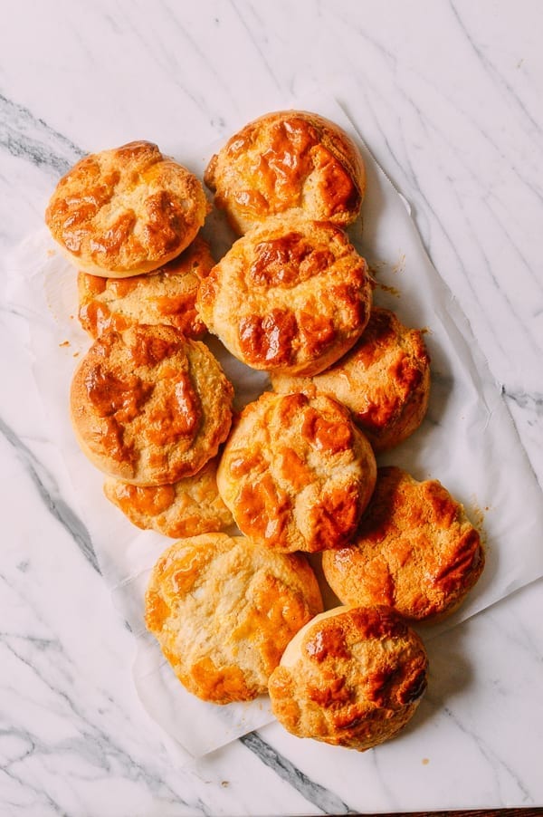 Chinese Pineapple Buns with Roast Pork Filling, by geagle.miooashdv.tk