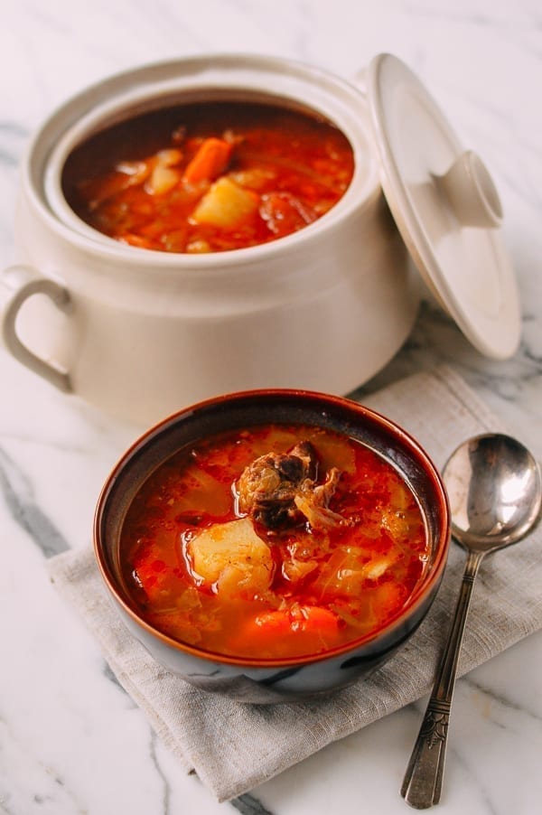 Shanghai-Style Red Vegetable Soup (罗宋汤 - Luo Song Tang), by geagle.miooashdv.tk