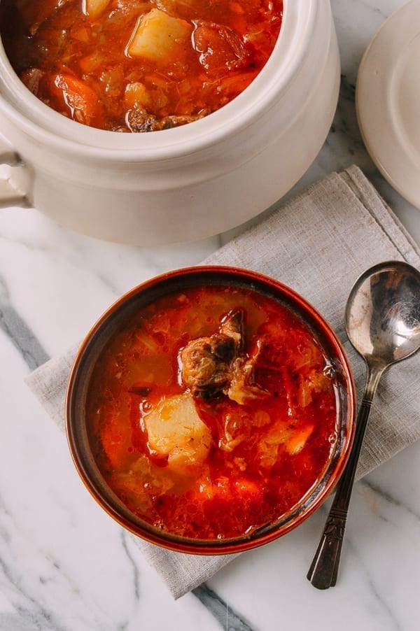 Shanghai-Style Red Vegetable Soup (罗宋汤 - Luo Song Tang), by geagle.miooashdv.tk