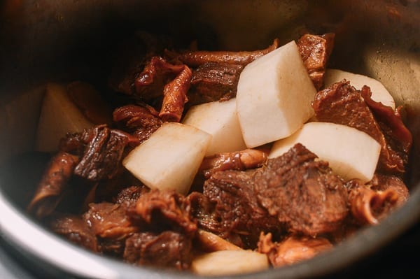Cantonese Instant Pot Braised Beef with Radish, by geagle.miooashdv.tk