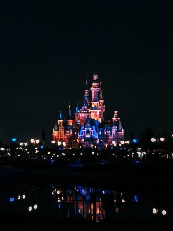 Shanghai Disneyland Resort by geagle.miooashdv.tk
