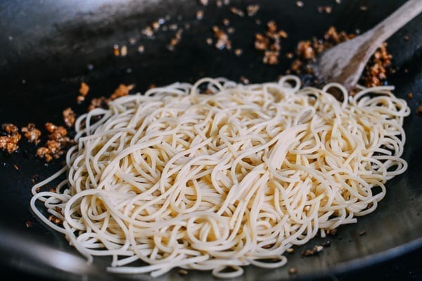 Spicy Crispy Pork Noodles, by geagle.miooashdv.tk