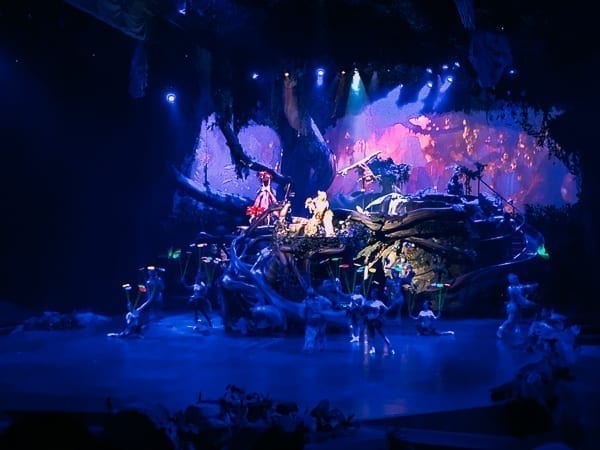 Shanghai Disneyland Tarzan show by geagle.miooashdv.tk