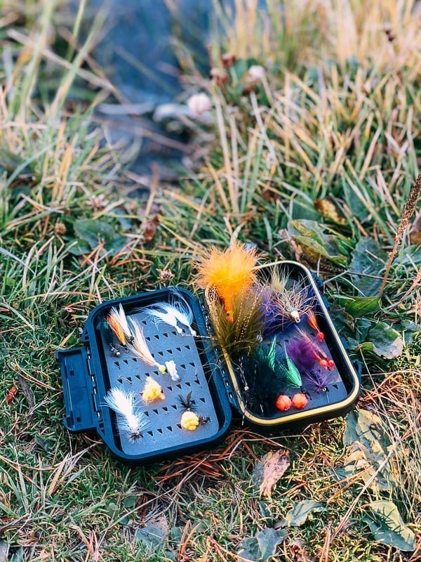 Box of fly fishing flies, geagle.miooashdv.tk