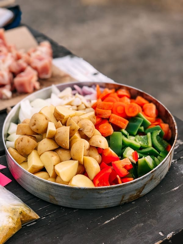Cut Vegetables for Camping Chicken Curry, geagle.miooashdv.tk