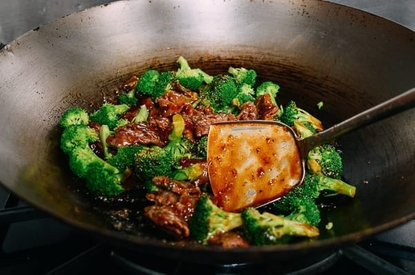 Stir-frying beef and broccoli, geagle.miooashdv.tk
