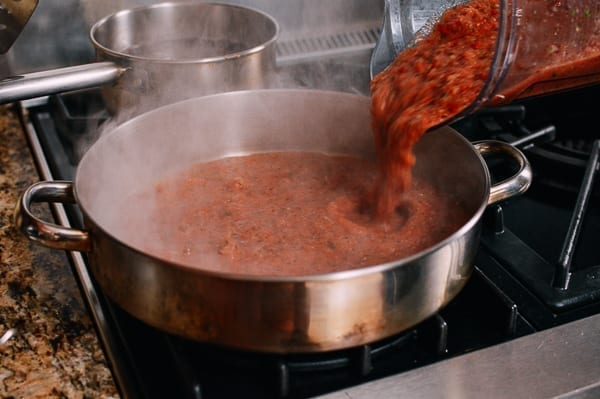 Pouring Salsa into Pan, geagle.miooashdv.tk
