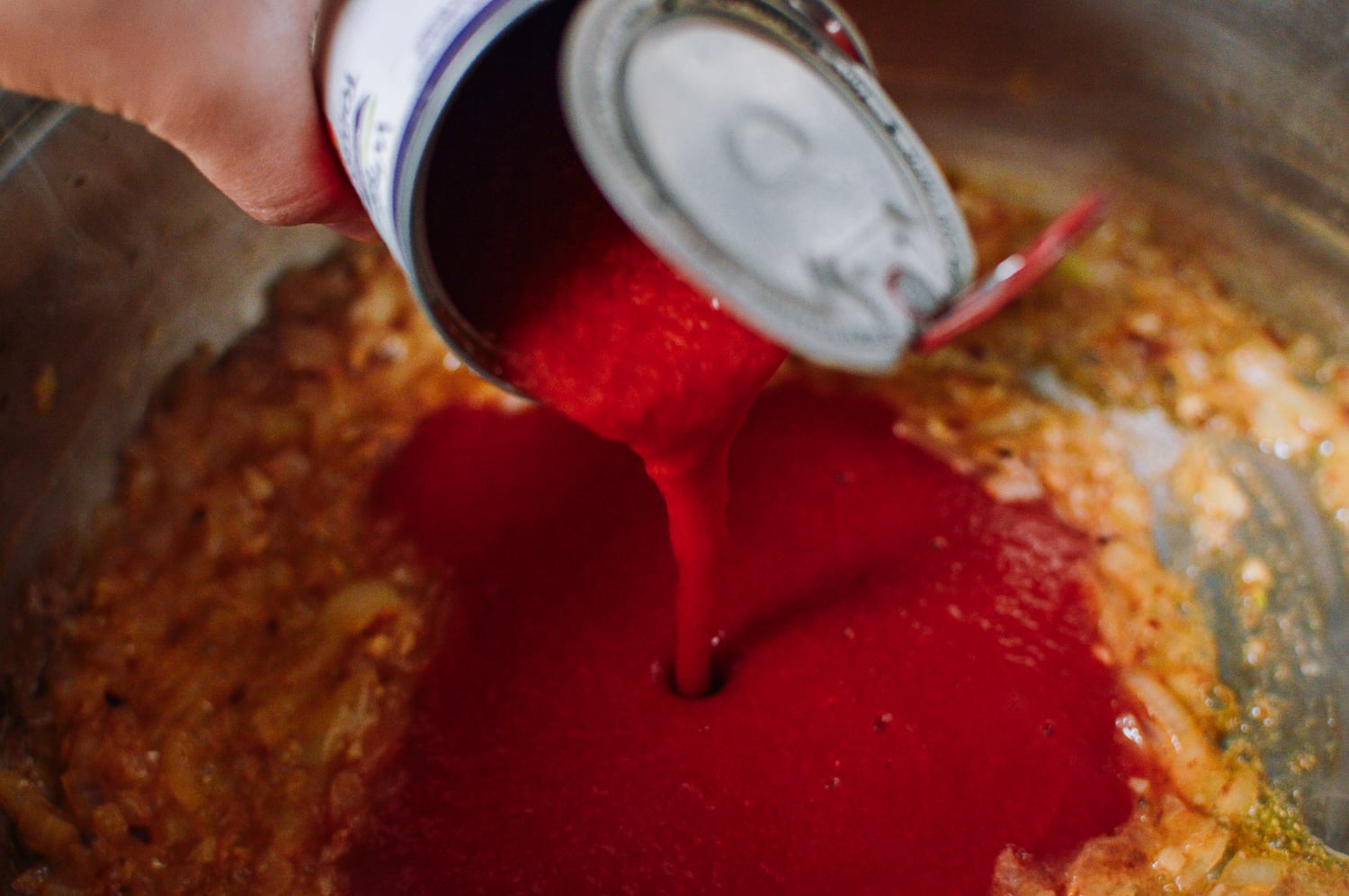 adding tomato puree to vodka sauce, geagle.miooashdv.tk