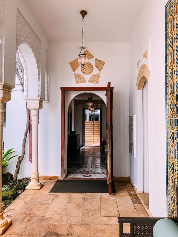 Shangri La hallways, geagle.miooashdv.tk