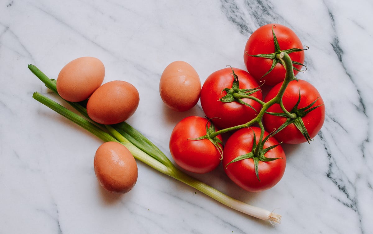 Eggs, scallion, and tomatoes, geagle.miooashdv.tk