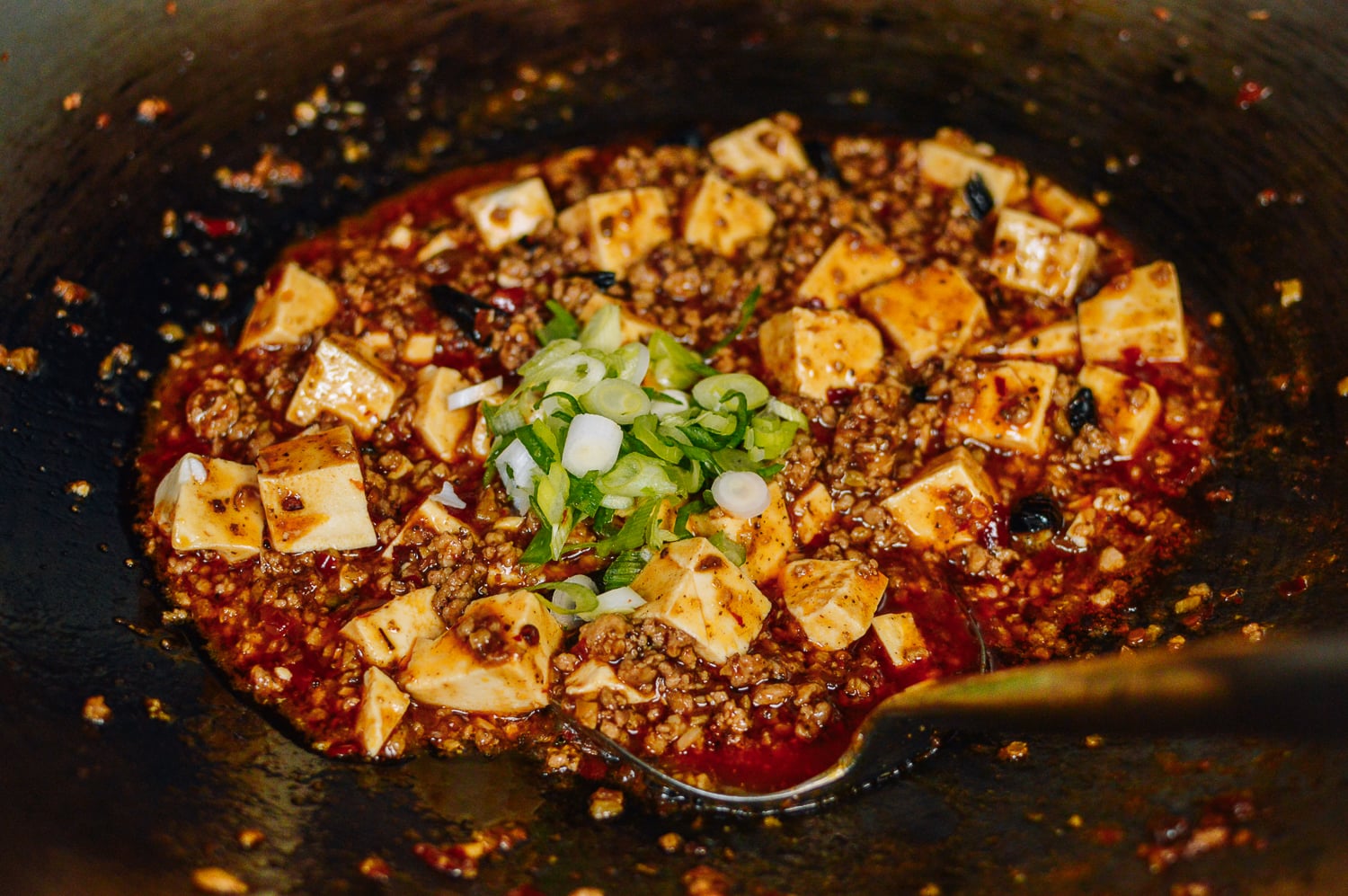 Adding scallions to mapo tofu, geagle.miooashdv.tk