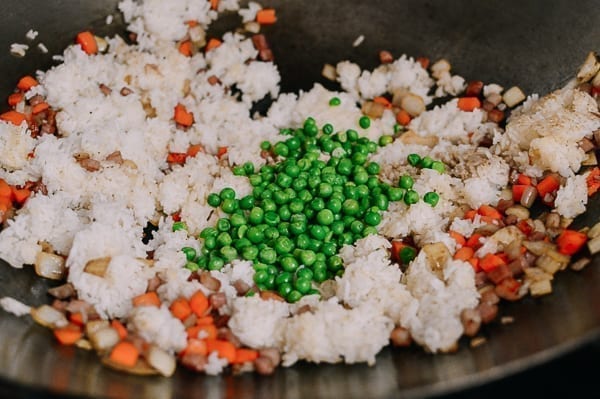 Adding peas to fried rice, geagle.miooashdv.tk