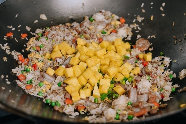 Adding pineapple to fried rice, geagle.miooashdv.tk