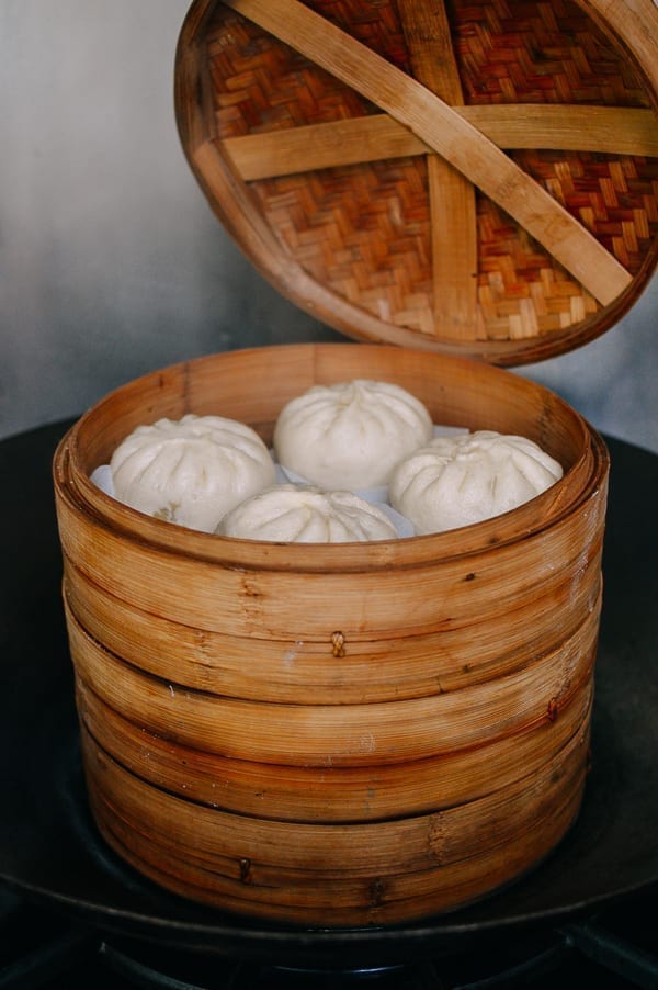 Chinese buns in bamboo steamer, geagle.miooashdv.tk