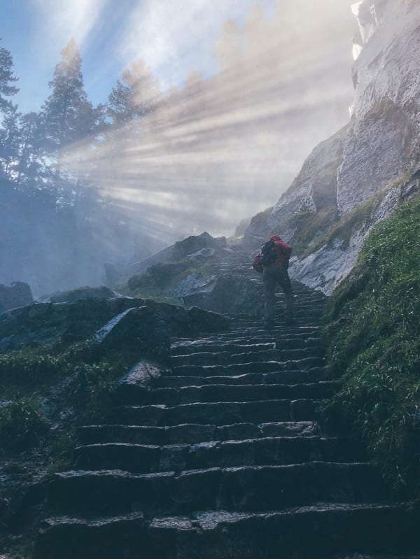 Hiking past vernal falls, geagle.miooashdv.tk