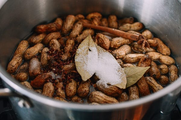 Adding aromatics to boiled peanuts, geagle.miooashdv.tk