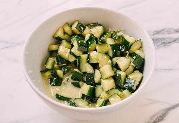 Cucumber Salad with Garlic, geagle.miooashdv.tk