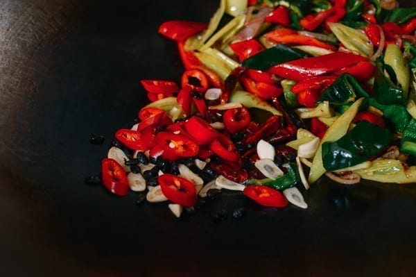 Adding garlic, black beans, and red chilies, geagle.miooashdv.tk
