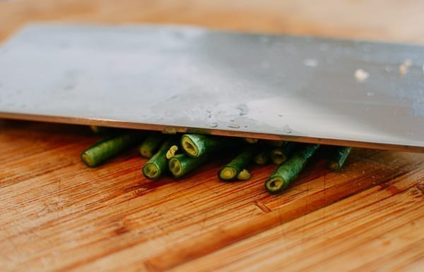 Crushing long beans with knife, geagle.miooashdv.tk