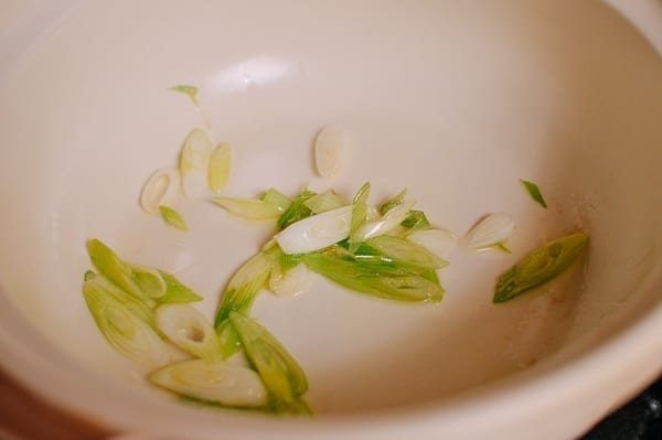 Scallions in pot, geagle.miooashdv.tk