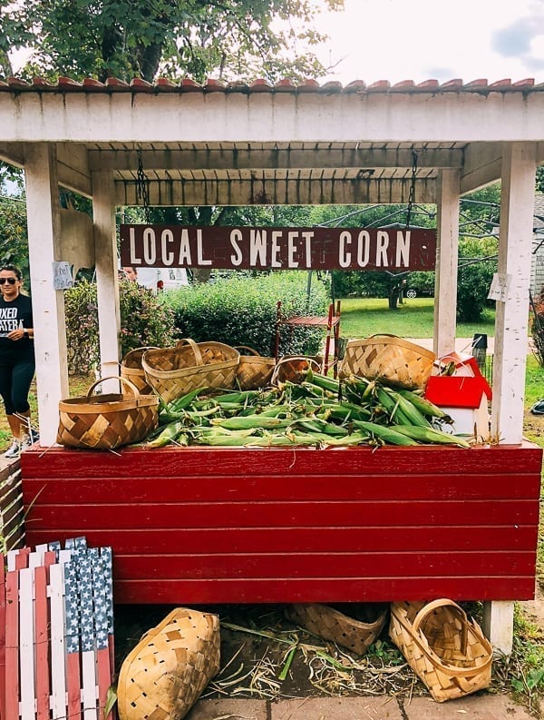 Local sweet corn at Hamptons farm stand, geagle.miooashdv.tk