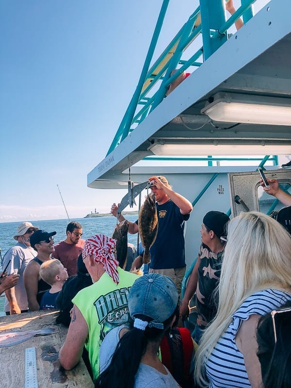 Party boat weighing, geagle.miooashdv.tk
