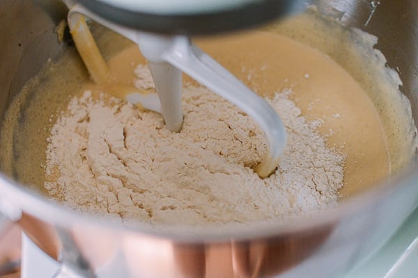 Mixing in dry ingredients, geagle.miooashdv.tk