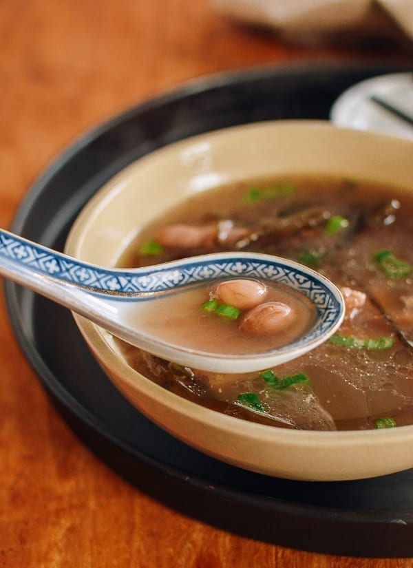 Chicken Feet Soup with Peanuts and Seaweed, geagle.miooashdv.tk