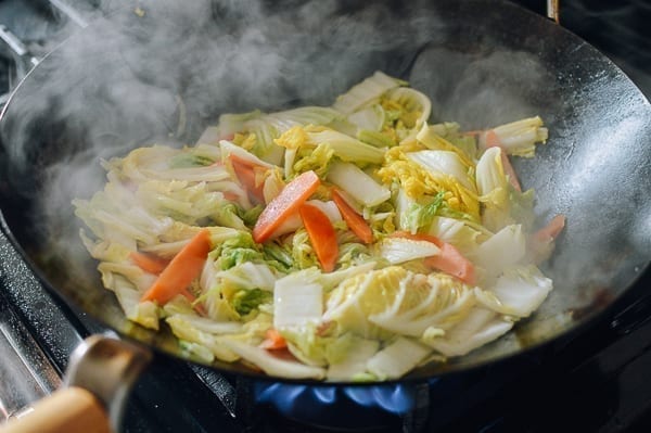 Napa cabbage leaves cooked until wilted, geagle.miooashdv.tk