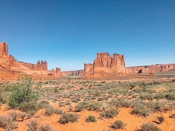 Arches National Park - Courthouse towers viewpoint by geagle.miooashdv.tk