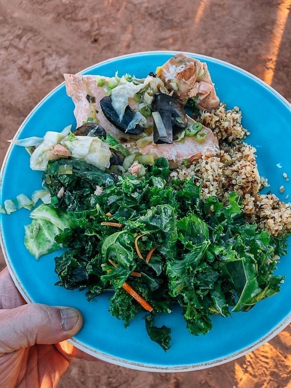 Salmon, quinoa, kale salad dinner at canyonlands by geagle.miooashdv.tk