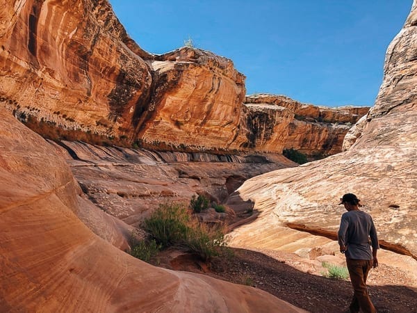 Holeman Slot canyon walk - Canyonlands National Park by geagle.miooashdv.tk