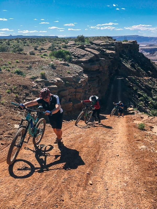 Moab Mountain Biking White Rim Trail Murphy hogback final push by geagle.miooashdv.tk
