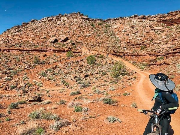Murphy Hogback campground Mountain bike descent on White rim trail in Canyonlands by geagle.miooashdv.tk