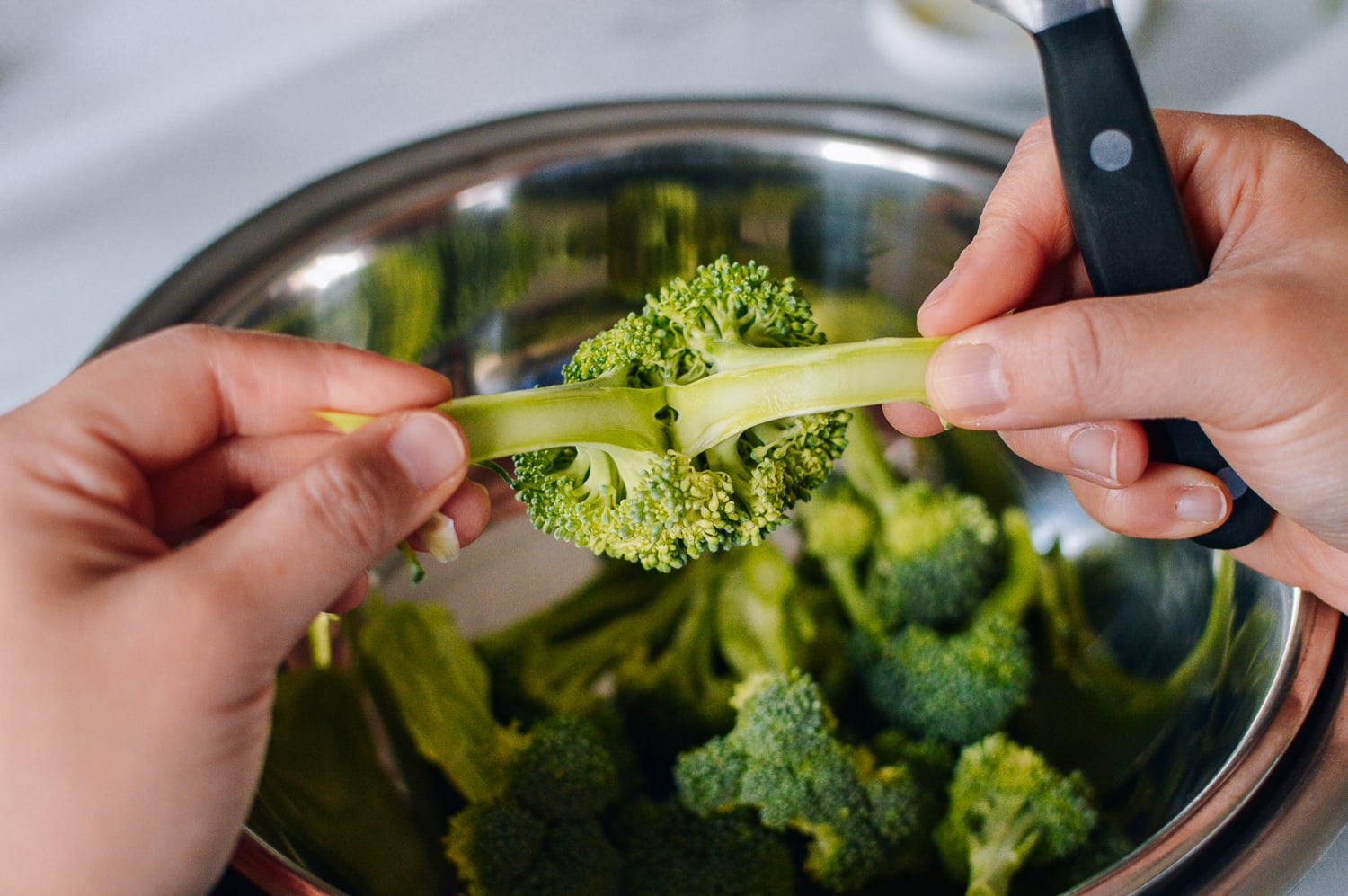 Breaking apart broccoli florets, geagle.miooashdv.tk