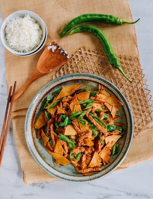 Chinese Stir-fried Tofu Sheets with peppers and pork, geagle.miooashdv.tk