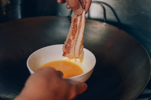 Dipping bacon wrapped shrimp into egg, geagle.miooashdv.tk