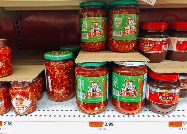 Jars of duo jiao on store shelves, geagle.miooashdv.tk