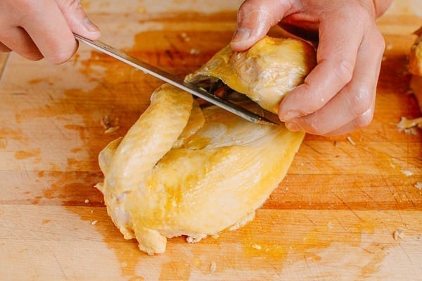Removing thigh from chicken half, geagle.miooashdv.tk