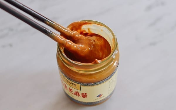 Stirring jar of Chinese sesame paste, geagle.miooashdv.tk
