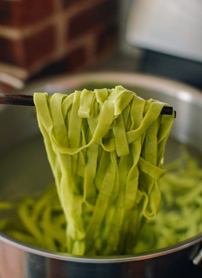 Boiling spinach noodles, geagle.miooashdv.tk
