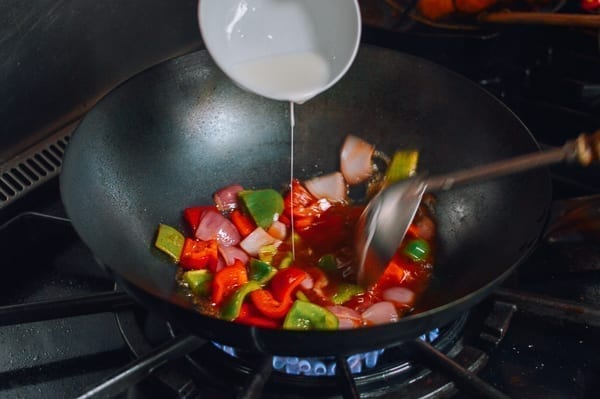 Thickening sweet and sour sauce with cornstarch, geagle.miooashdv.tk