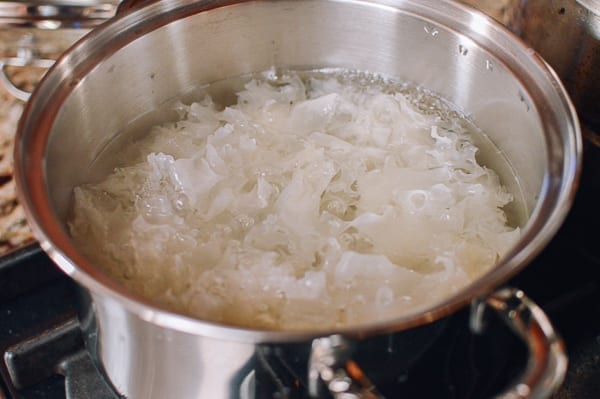 Snow fungus boiling in water, geagle.miooashdv.tk