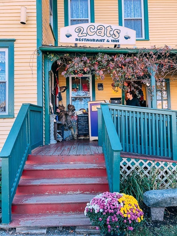 2 Cats Restaurant & Inn Facade, geagle.miooashdv.tk